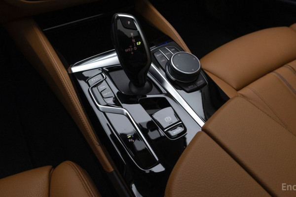 2022 BMW 5 серии с пробегом 25 189 км