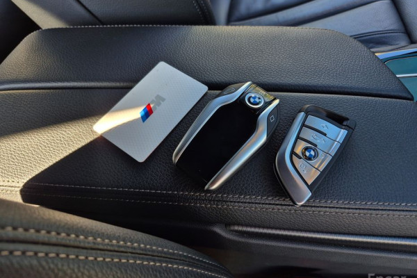 2022 BMW 5 серии с пробегом 50 900 км