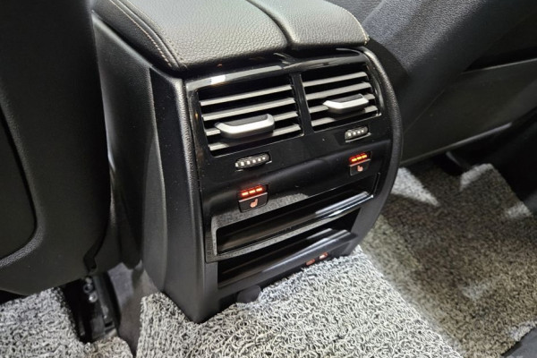 2022 BMW 5 серии с пробегом 80 211 км