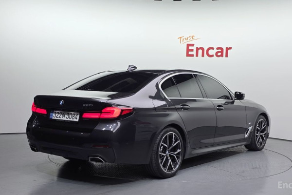 2022 BMW 5 серии с пробегом 46 114 км