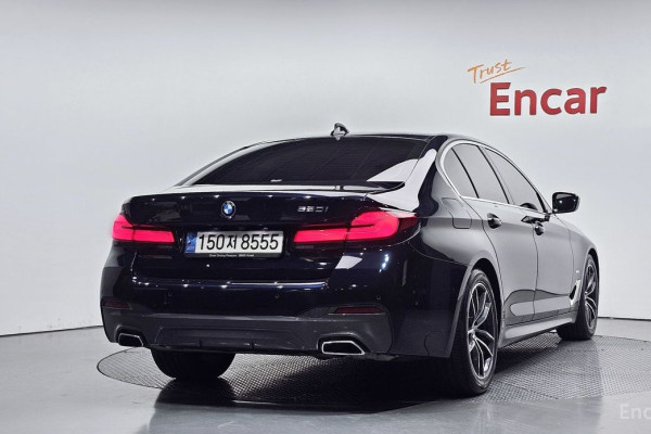 2022 BMW 5 серии с пробегом 39 559 км