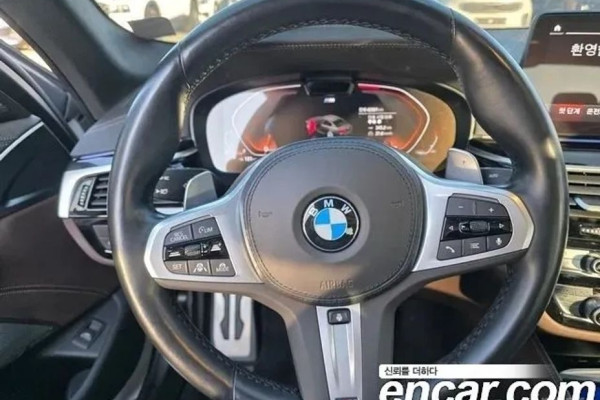 2022 BMW 5 серии с пробегом 42 960 км