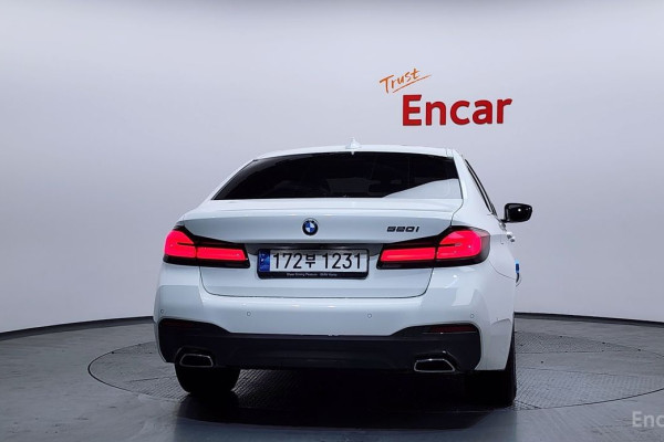 2022 BMW 5 серии с пробегом 11 316 км