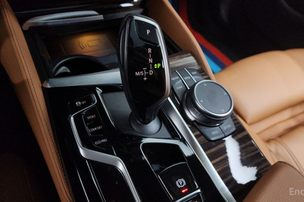 2022 BMW 5 серии с пробегом 25 229 км