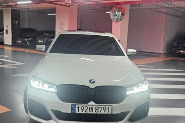 2022 BMW 5 серии с пробегом 53 000 км