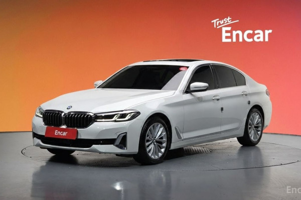 2022 BMW 5 серии с пробегом 9 385 км