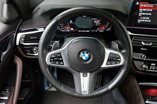 2022 BMW 5 серии с пробегом 46 114 км