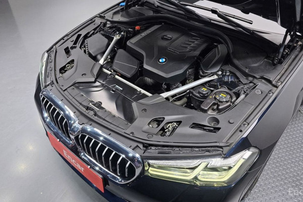 2022 BMW 5 серии с пробегом 39 559 км