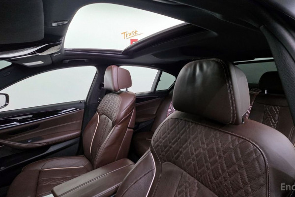 2022 BMW 5 серии с пробегом 46 114 км