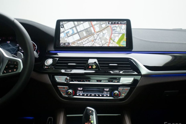 2022 BMW 5 серии с пробегом 43 822 км