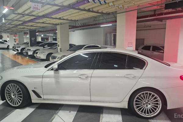 2022 BMW 5 серии с пробегом 53 000 км