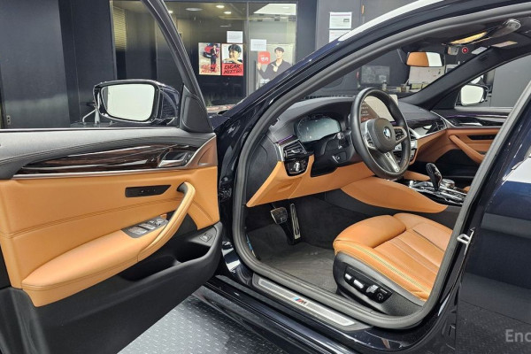 2022 BMW 5 серии с пробегом 39 559 км