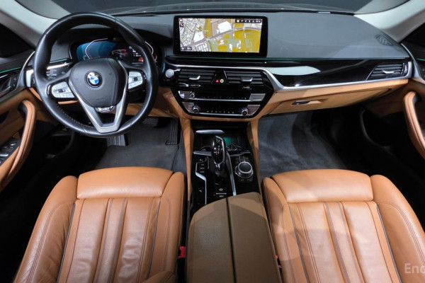 2022 BMW 5 серии с пробегом 68 997 км