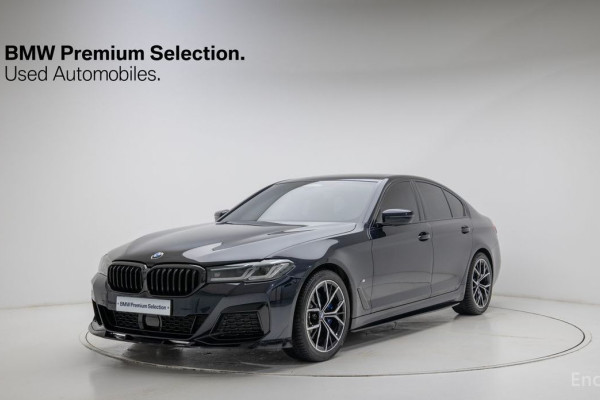 2022 BMW 5 серии с пробегом 43 822 км