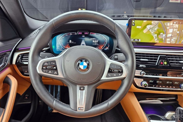 2022 BMW 5 серии с пробегом 39 559 км