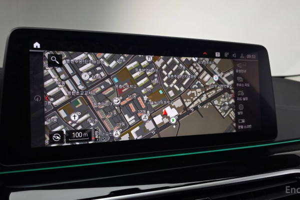 2022 BMW 5 серии с пробегом 9 385 км