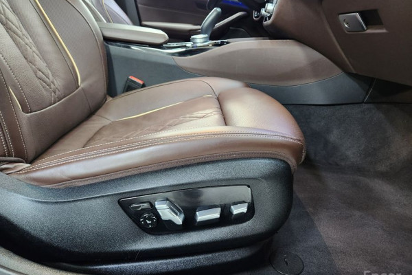 2022 BMW 5 серии с пробегом 71 168 км