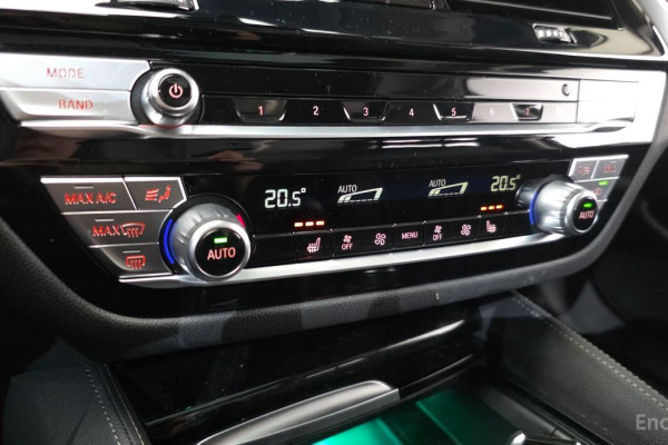 2022 BMW 5 серии с пробегом 9 385 км