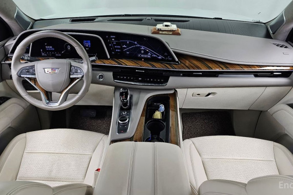 2023 Cadillac Escalade с пробегом 49 418 км