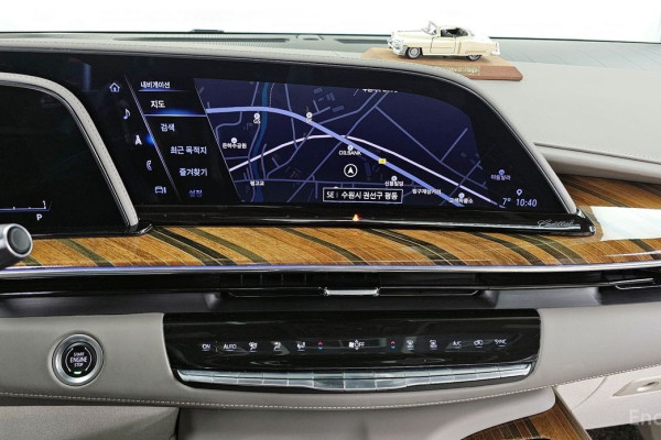 2023 Cadillac Escalade с пробегом 49 418 км