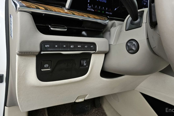 2023 Cadillac Escalade с пробегом 49 418 км