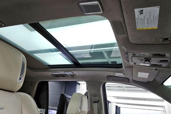 2023 Cadillac Escalade с пробегом 49 418 км