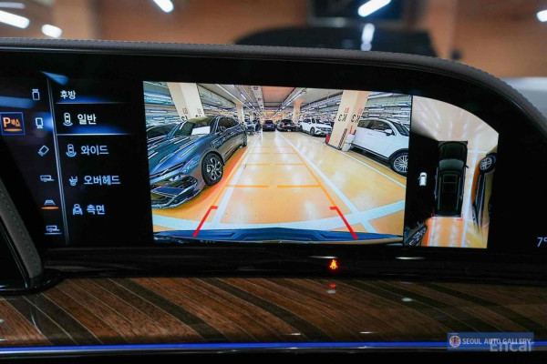 2023 Cadillac Escalade с пробегом 13 000 км