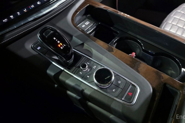 2022 Cadillac Escalade с пробегом 56 277 км