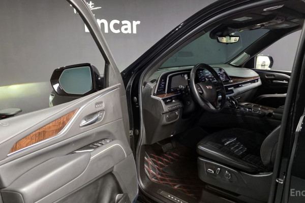 2022 Cadillac Escalade с пробегом 56 277 км