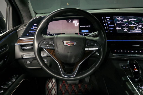 2022 Cadillac Escalade с пробегом 56 277 км