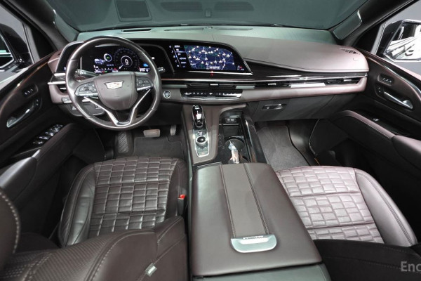 2022 Cadillac Escalade с пробегом 99 390 км