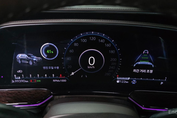 2022 Cadillac Escalade с пробегом 99 390 км