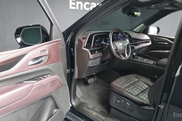 2022 Cadillac Escalade с пробегом 99 390 км