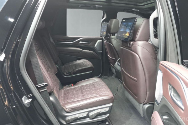 2022 Cadillac Escalade с пробегом 99 390 км