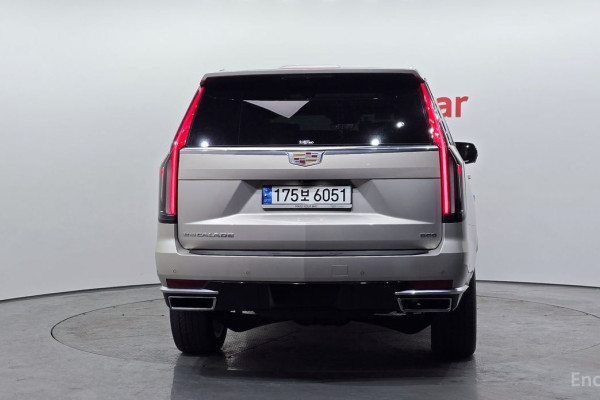 2022 Cadillac Escalade с пробегом 77 336 км