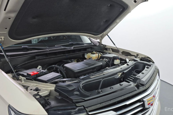 2022 Cadillac Escalade с пробегом 77 336 км