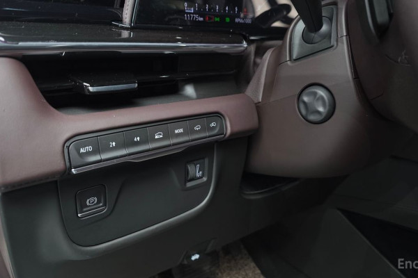 2023 Cadillac Escalade с пробегом 11 775 км