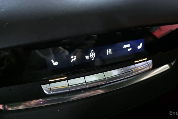 2023 Cadillac Escalade с пробегом 28 697 км