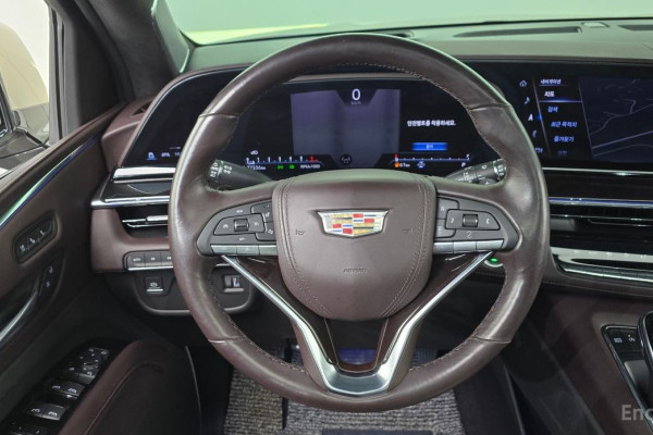 2022 Cadillac Escalade с пробегом 77 336 км