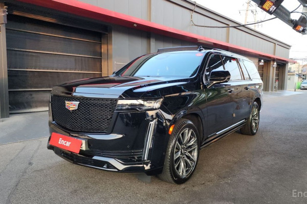 2023 Cadillac Escalade с пробегом 33 451 км