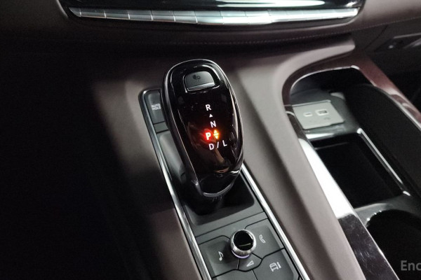 2023 Cadillac Escalade с пробегом 33 451 км