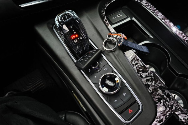 2022 Cadillac Escalade с пробегом 27 583 км