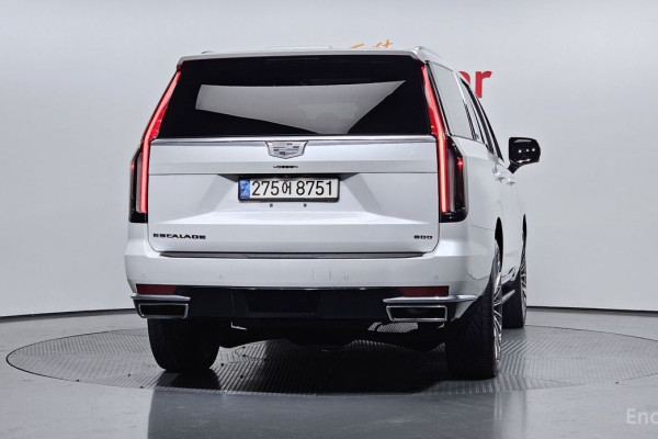 2021 Cadillac Escalade с пробегом 81 841 км