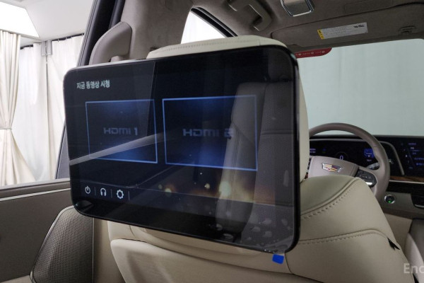 2023 Cadillac Escalade с пробегом 13 762 км