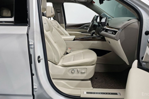 2021 Cadillac Escalade с пробегом 81 841 км