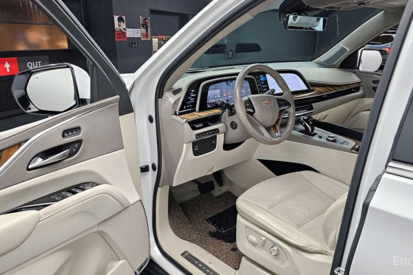 2021 Cadillac Escalade с пробегом 81 841 км