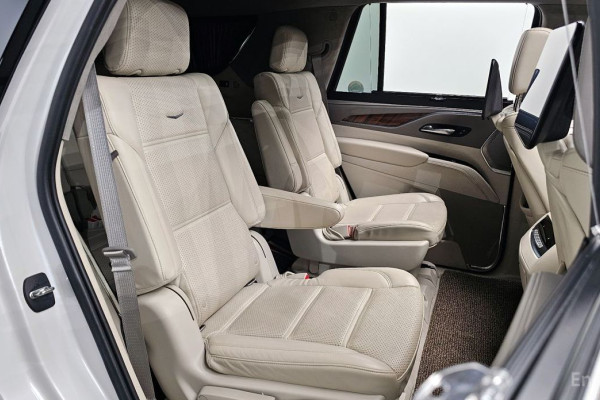 2021 Cadillac Escalade с пробегом 81 841 км