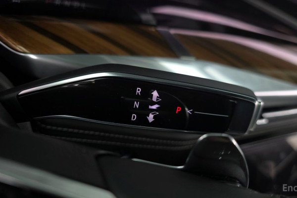 2025 Cadillac Escalade с пробегом 3 995 км