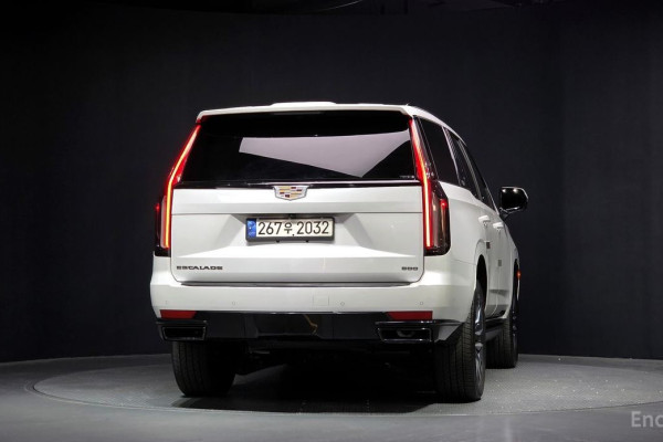 2021 Cadillac Escalade с пробегом 81 146 км