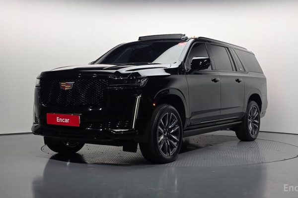 2023 Cadillac Escalade с пробегом 26 541 км